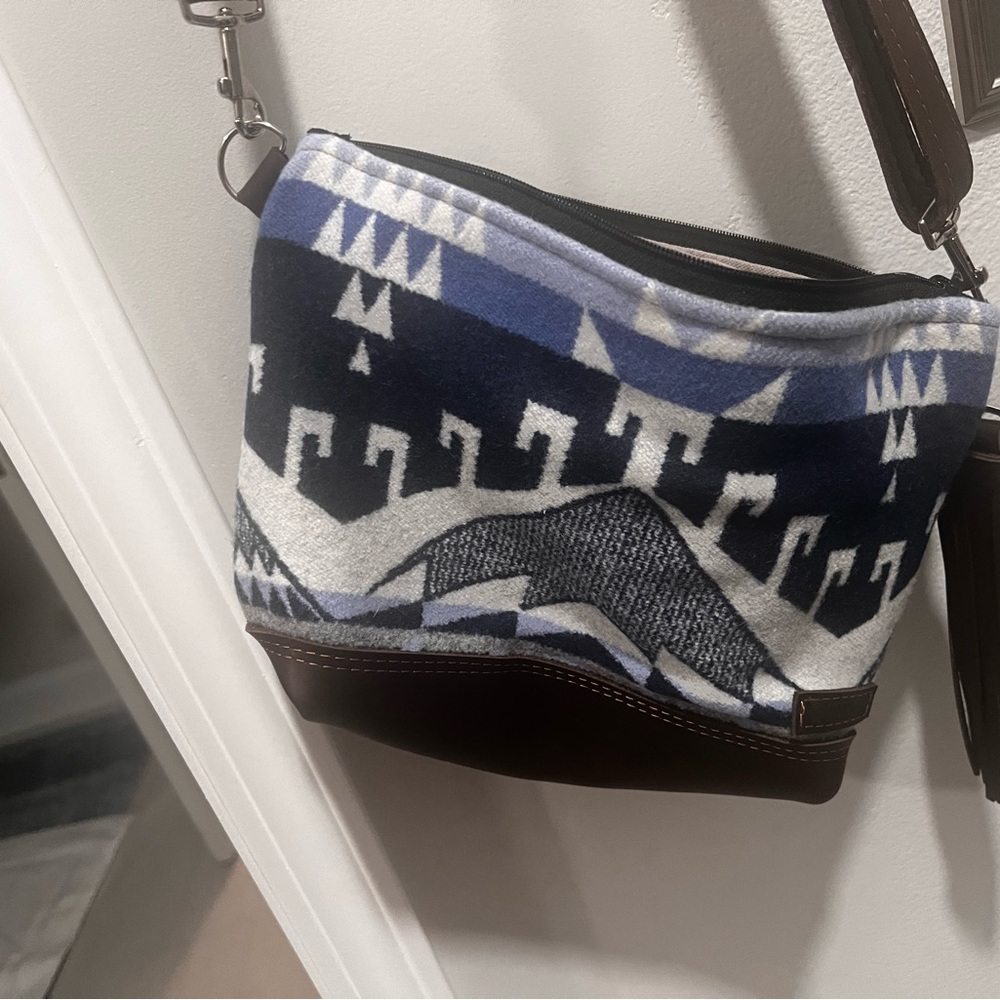 Original Mercy Grey Custom Pendleton Shoulder Bag… - image 3
